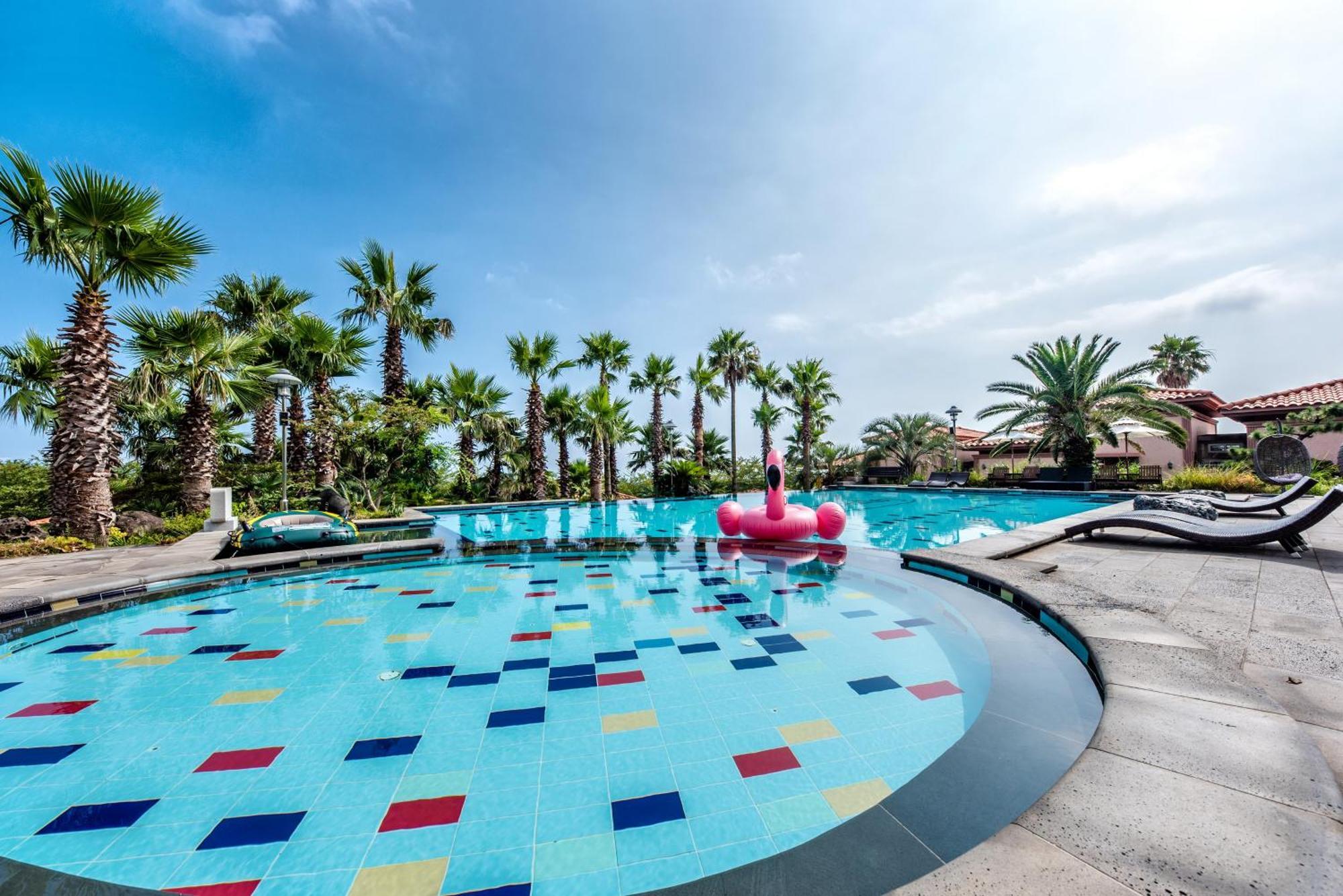 Palm Valley Resort Seogwipo Exterior foto
