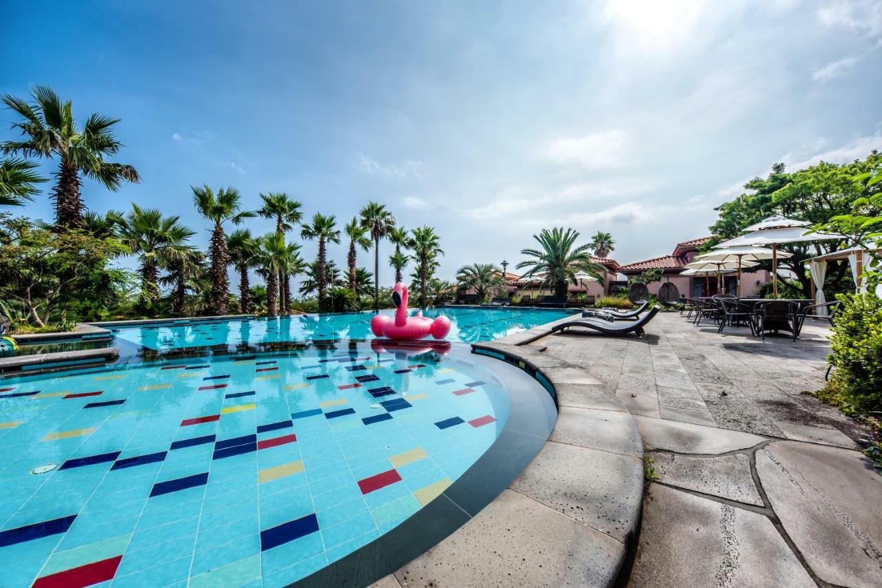 Palm Valley Resort Seogwipo Exterior foto